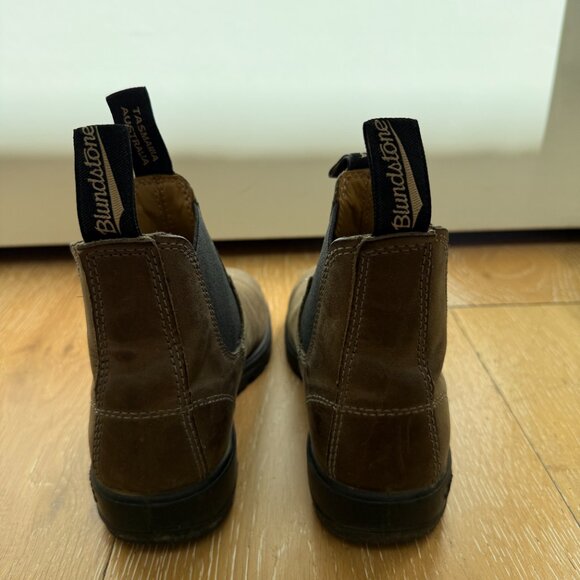 Blundstone Women's Classic Chelsea Boot in Clay Size 6 - Picture 3 of 7